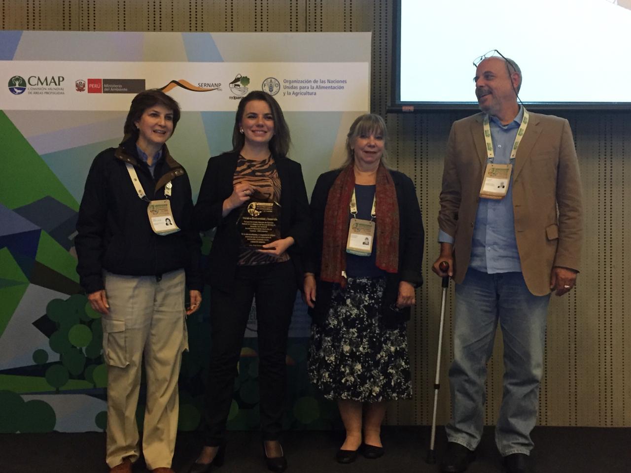 BIODIVERSIDAD Y DESARROLLO 